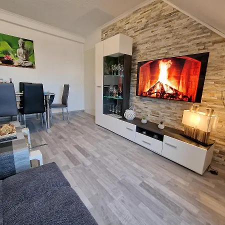 Exklusives Und Helles Dachgeschoss-Apartment No 1 Im Zentrum Von Kassel, Schnelles 1Gbit Internet, Geschirrspueler, Boxspringbetten Exterior foto