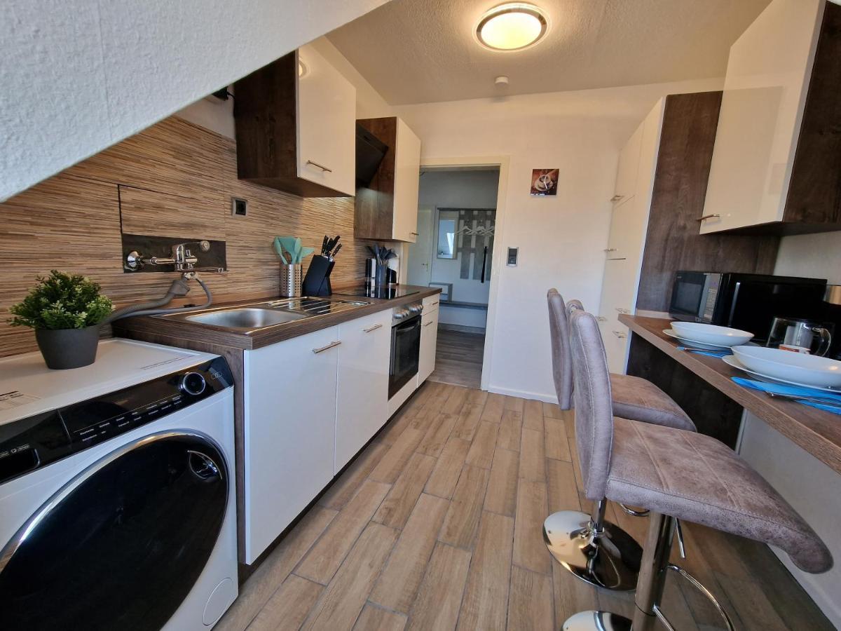 Exklusives Dachgeschoss-apartment: Zentrales Mit Highspeed-internet Apartment Kassel
