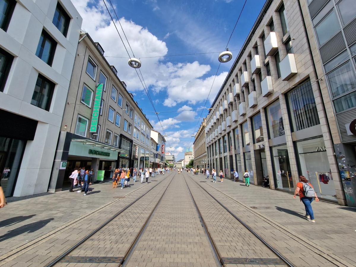 Exklusives Und Helles Dachgeschoss-apartment No 1 Im Zentrum Von Kassel, Schnelles 1gbit Internet, Geschirrspueler, Boxspringbetten