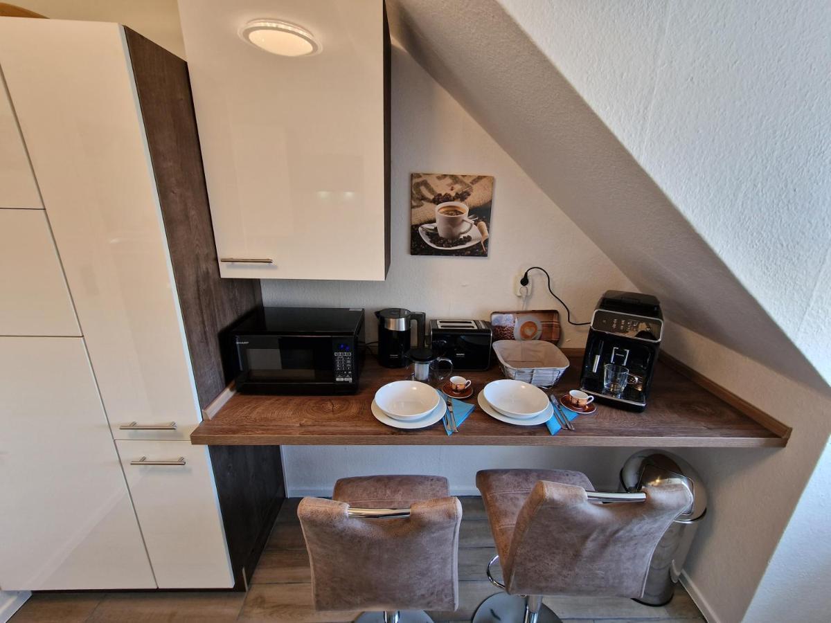 Apartment Exklusives Dachgeschoss-apartment: Zentrales Mit Highspeed-internet Kassel